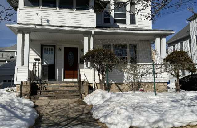 117 Palm Street unit: 3 photos photos