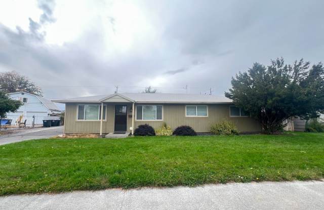 3 Bedroom home in desirable neighborhood! photos photos