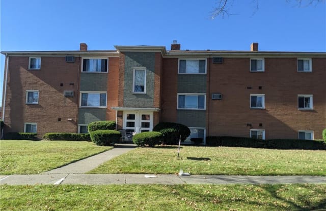 6608 Mandalay Dr - 6608 Mandalay Drive, Parma Heights, OH 44130