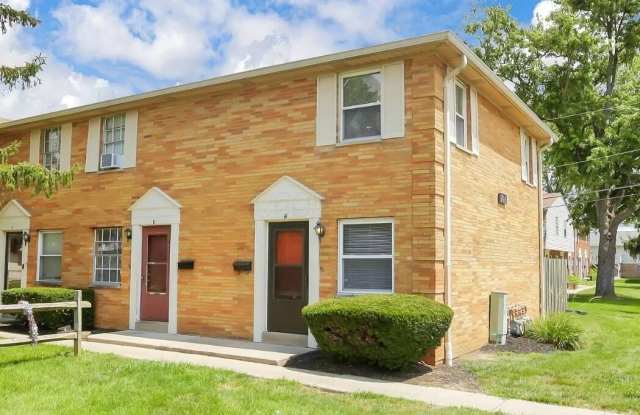 1746 Pine Tree Street S Gallery 2