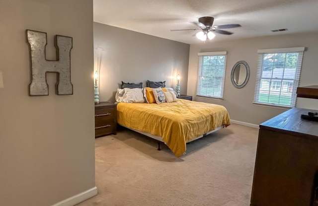 105 WESTMORELAND Court Gallery 2