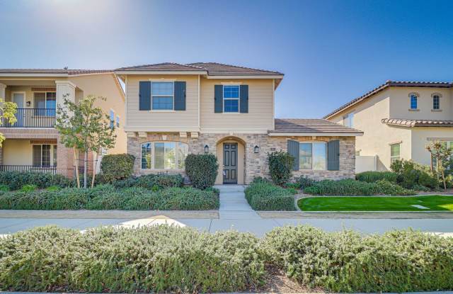 Wonderful Belcourt Community!!! - 11813 Campus Park Drive, Bakersfield, CA 93311