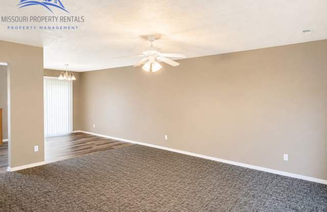 Merriam Woods- 3 Bed 2 Bath Gallery 3