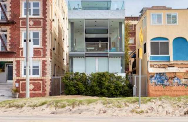 419 OCEAN FRONT Gallery 2