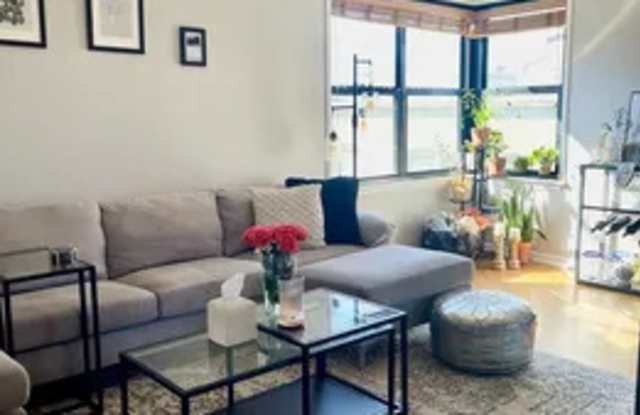 525 West Aldine Avenue photos photos