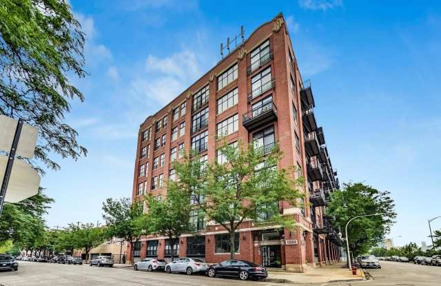 1250 W Van Buren Street unit: 607 - 1250 West Van Buren Street, Chicago, IL 60607