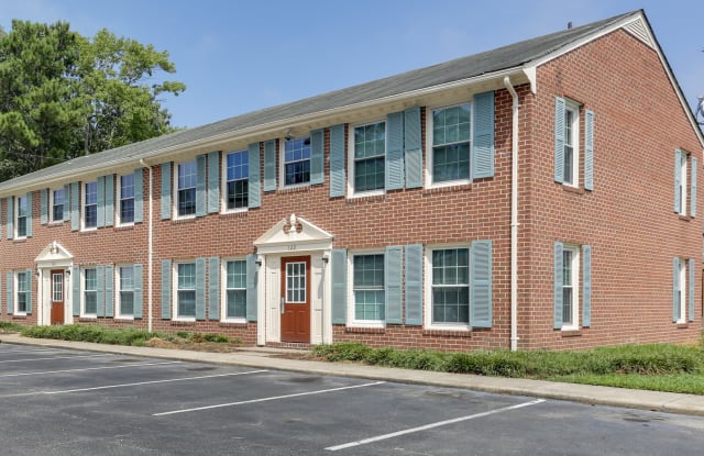 Lakewood Square - 710 12th Street, Virginia Beach, VA 23451