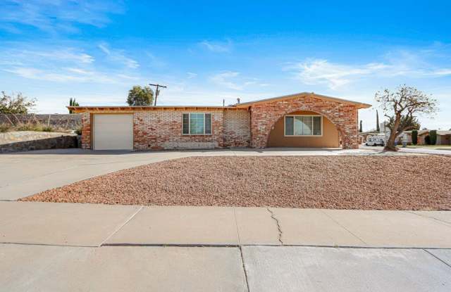 1600 Sumac Drive photos photos