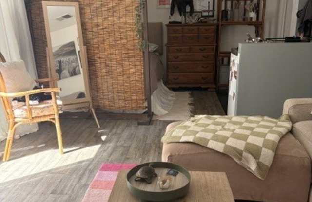 22326 Silent Brook Gallery 3