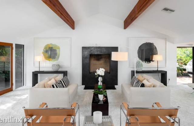 1375 Summitridge Place Gallery 3