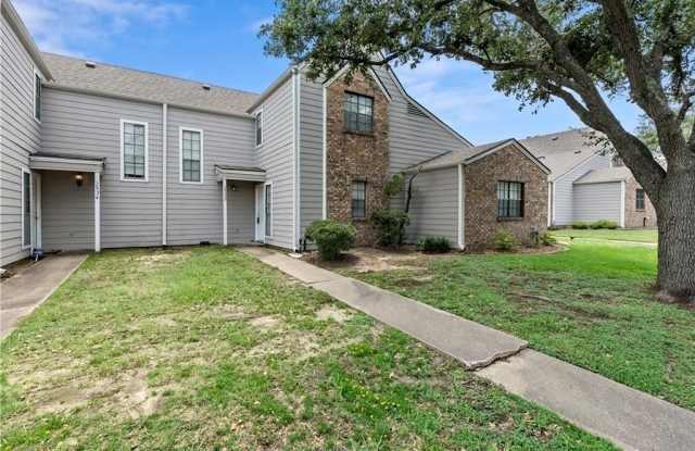 2532 Cross Timbers Drive photos photos