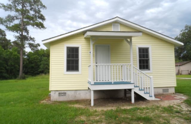 244 Hinesville Unit B - 244 Hinesville Rd, Georgetown, GA 31419