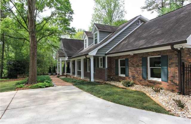 1365 Timberland Drive Gallery 3
