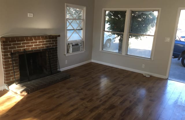 6539 Woodley Ave - 6539 N Woodley Ave, Los Angeles, CA 91406