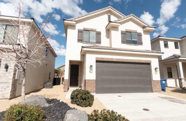 Your Next Home Awaits: Stylish 4-Bedroom Home with a Beautiful Backyard in St. George! Gallery 1