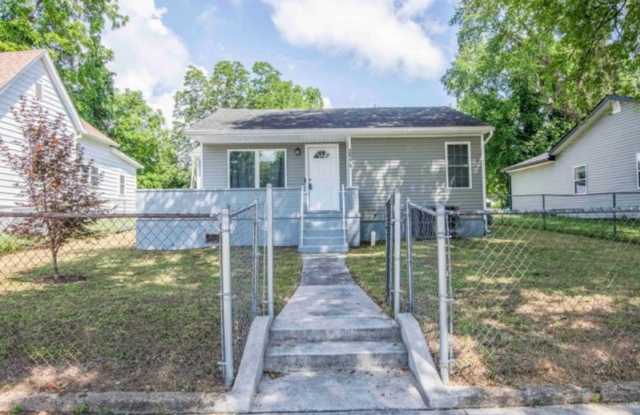 2515 Wilson Ave - 2515 Wilson Avenue, Knoxville, TN 37914