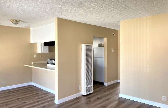 ***Move-in Special $1000 off of 1 Months Rent***Bright Two Bedroom Condo in Chollas Creek!! photos photos