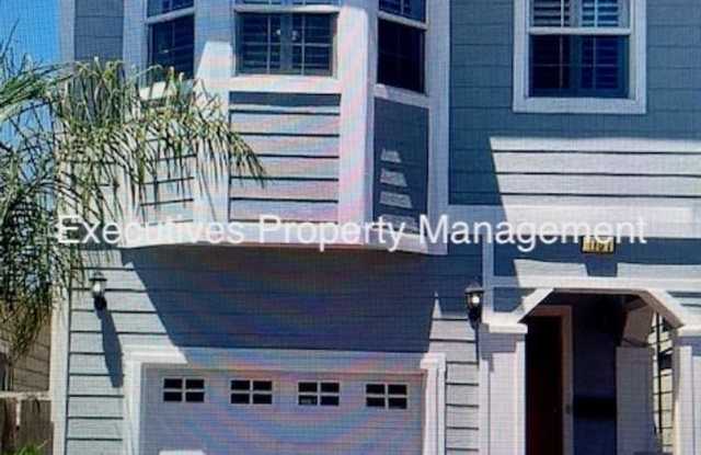 House For Rent | 1707 40th Ave, Oakland Gallery 1