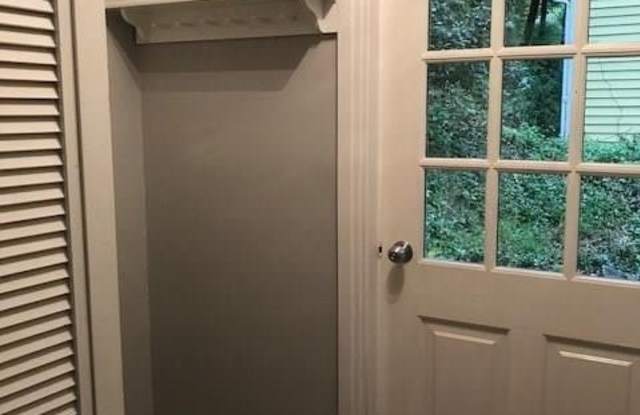 111 Redding Road Gallery 3