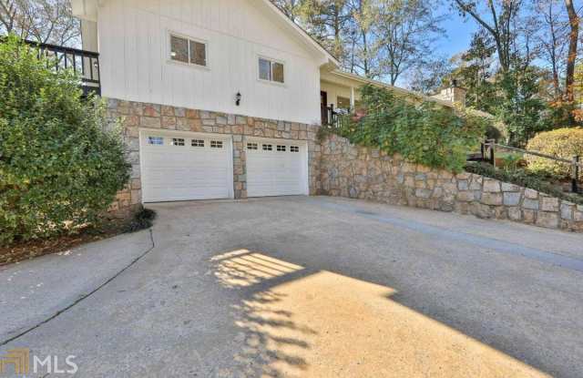 201 Pinemount Dr Gallery 4