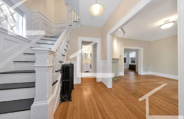 Charming 5 Bedroom-No Broker Fee Gallery 3