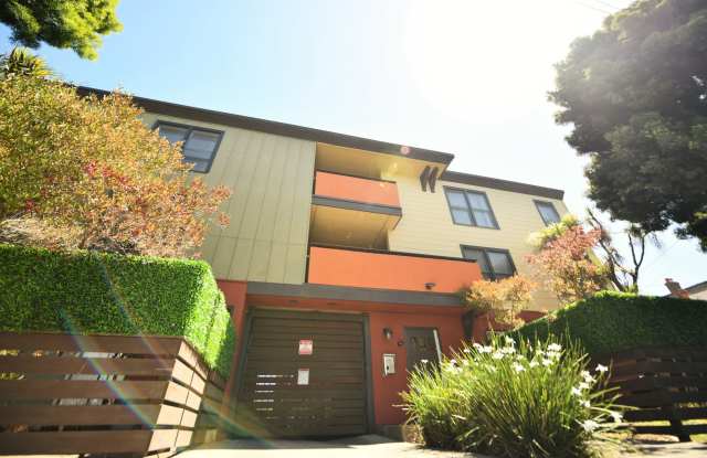 524 E 17th St. photos photos