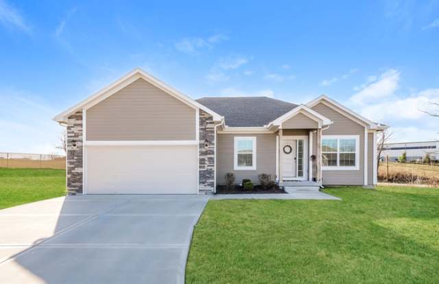 1108 Northwest Hilltop Lane photos photos