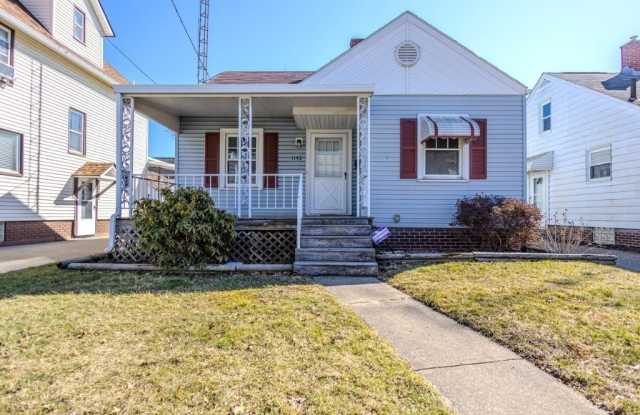 1142 Arlington Avenue SW photos photos