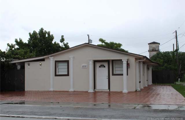 11235 SW 2 St Gallery 2