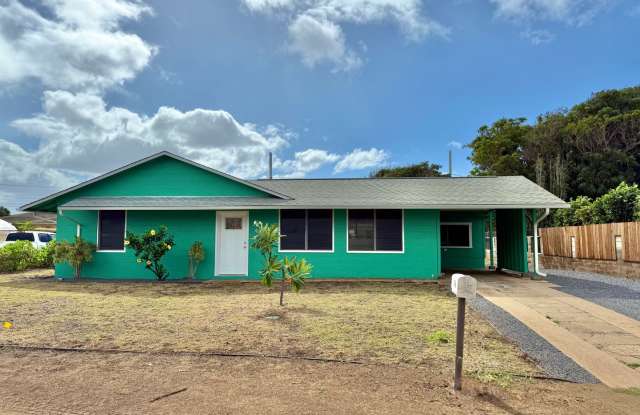 4 Bedroom / 1.5 Bathroom Home on a Large Lot in Kahului! photos photos