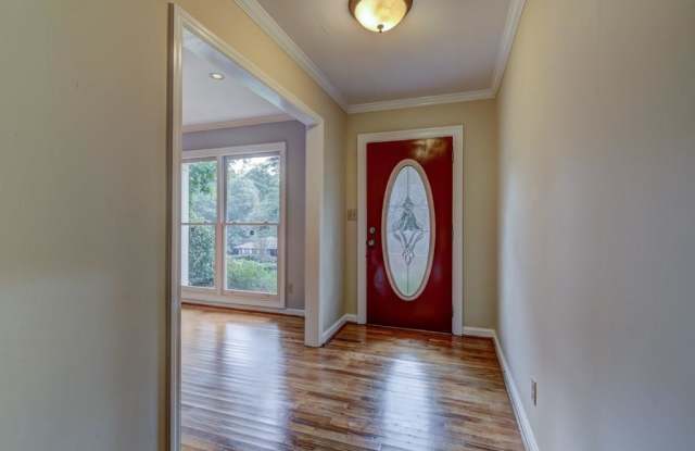3302 Lenox Place NE Gallery 3