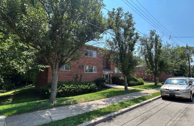 952 Seton - 952 Seton Avenue, Cincinnati, OH 45205