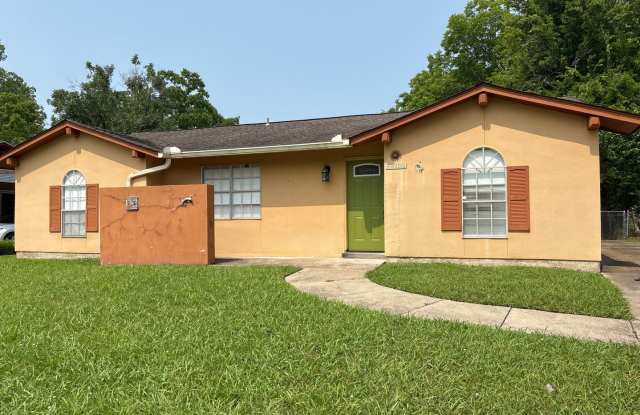 4628 Chartres Lane photos photos