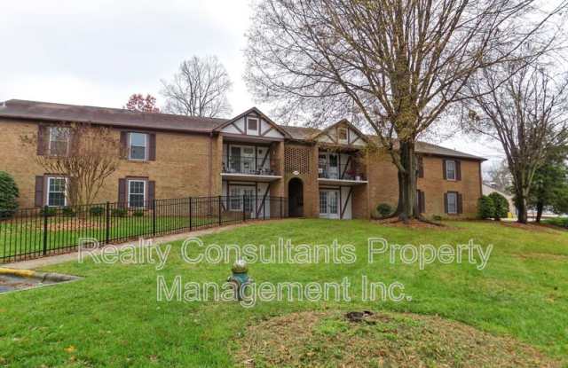 4610 Lawndale Drive Gallery 1