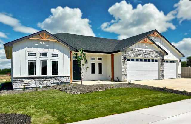 1465 Mateo Ave photos photos