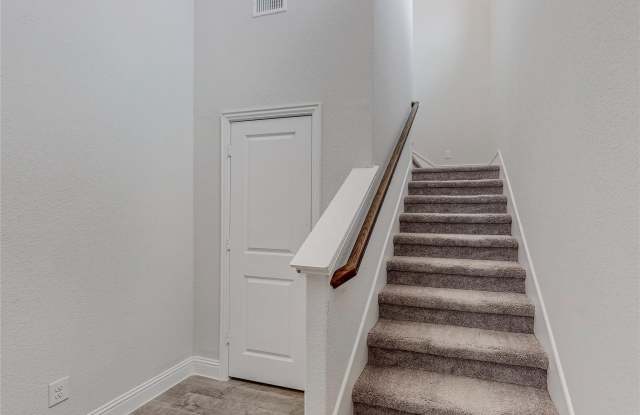961 Waterview Drive Gallery 4