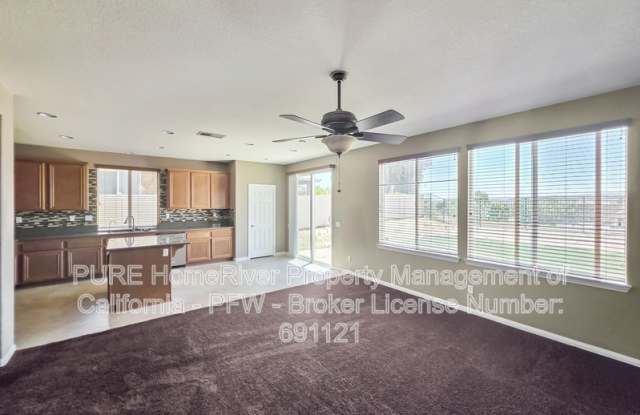 23655 Glazebrook Rd Gallery 3
