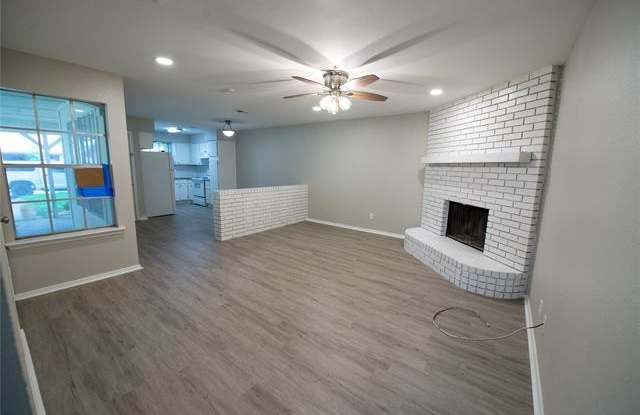 2314 Lindblad Court Gallery 2