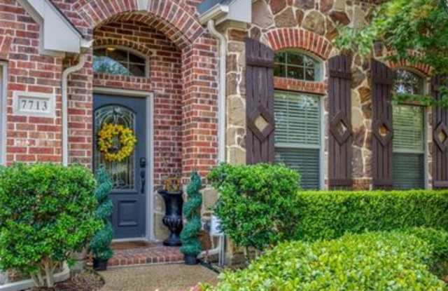 7713 Glenwood Springs Lane Gallery 2