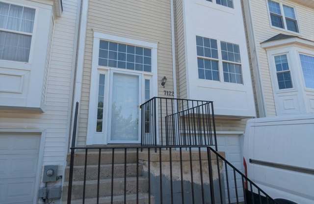 FULLY RENOVATED townhouse in Ballenger Creek neighborhood ready for you to move in by 10/1! photos photos