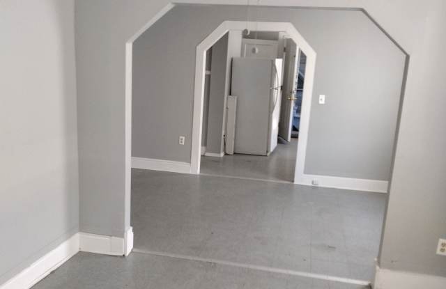 2604 3rd Ave - 2604 3rd Avenue, Watervliet, NY 12189