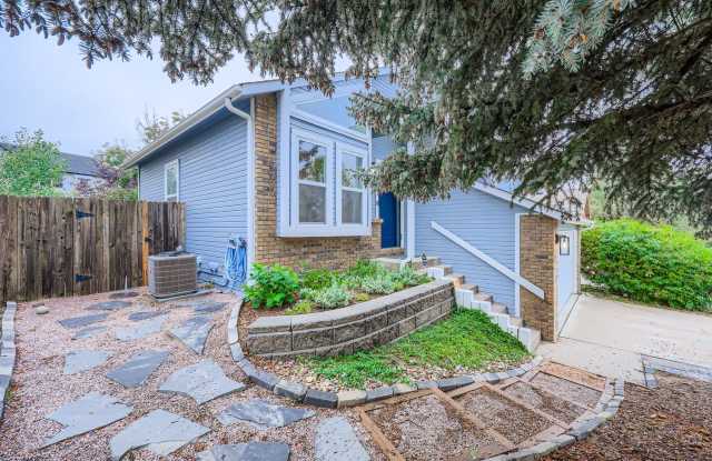 3435 Mountainside Drive Gallery 3
