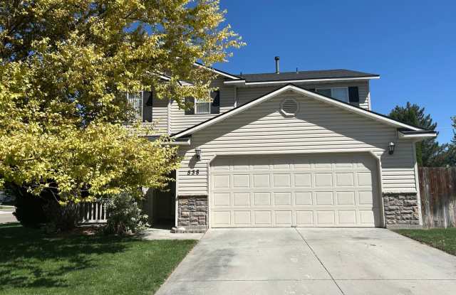 4 Bedroom Home on Corner Lot w/ 2,000 sq. ft. Giant Backyard Patio! - 538 North Meldgold Avenue, Kuna, ID 83634 4 Bedroom Home on Corner Lot w/ 2,000 sq. ft. Giant Backyard Patio! - 538 North Meldgold Avenue, Kuna, ID 83634