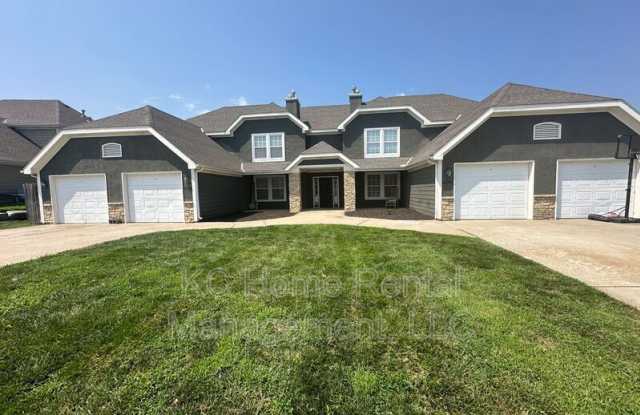 15900 Prairie Way - 15900 Prairie Way, Basehor, KS 66007