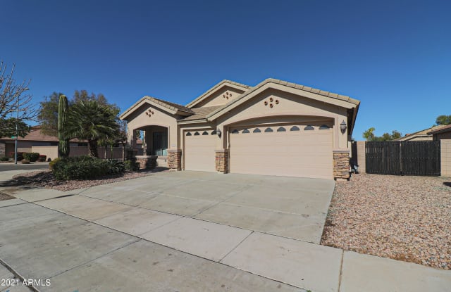 8754 W PALMAIRE Avenue photos photos