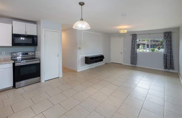 1367 Kuahaka Street photos photos