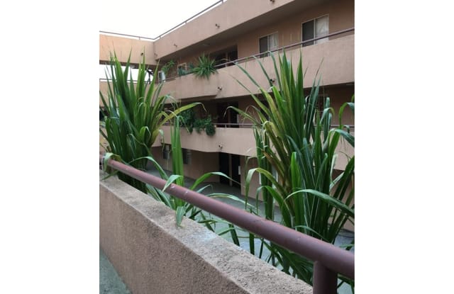 918 W College Street - 918 W College St, Los Angeles, CA 90012