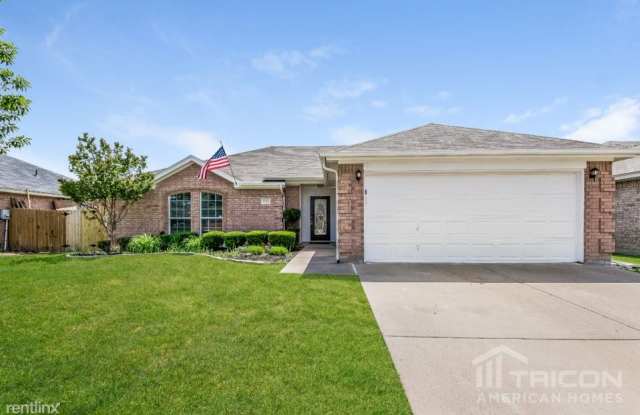 1021 Morgan Drive - 1021 Morgan Dr, Burleson, TX 76028