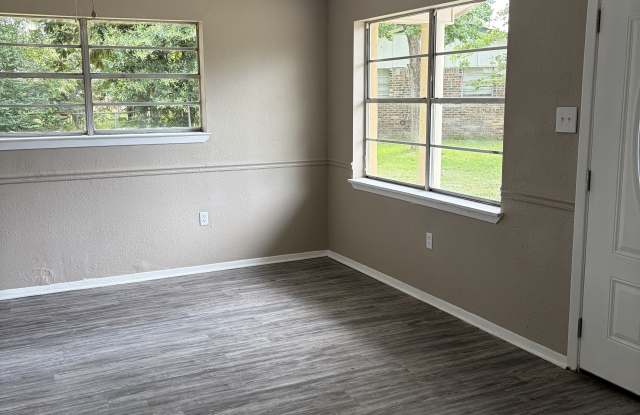 114 Arthur Ct Gallery 2