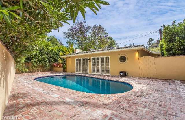 8787 Skyline Dr Gallery 4